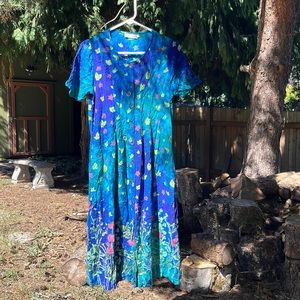 La Cera vintage button up front AOP dress 🩵